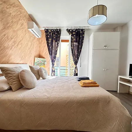 Sanremo- Affittasi Licia Home, Con Aria Condizionata Centralissimo A Pochissima Distanza Da Ariston, Casino E Dal Mare Apartman San Remo