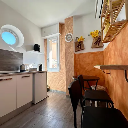 Sanremo- Affittasi Licia Home, Con Aria Condizionata Centralissimo A Pochissima Distanza Da Ariston, Casino E Dal Mare Apartman *