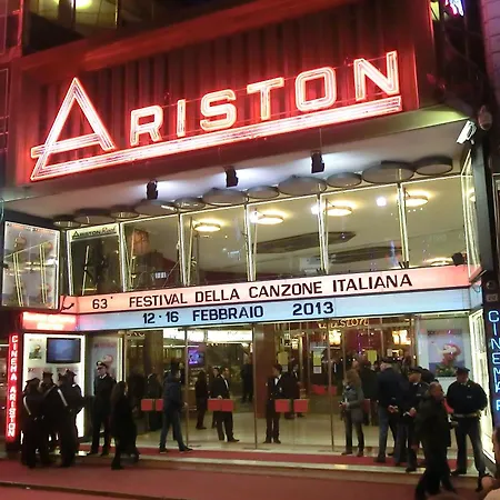L&r - Affittasi Licia Home, Con Aria Condizionata E Wi-fi Centralissimo A Pochissima Distanza Da Ariston, Casino E Dal Mare סנרמו