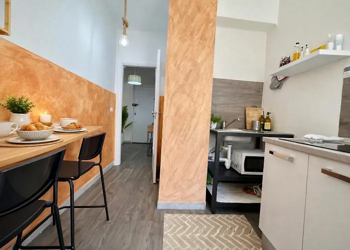 Sanremo- Affittasi Licia Home, Con Aria Condizionata Centralissimo A Pochissima Distanza Da Ariston, Casino E Dal Mare * سانريمو