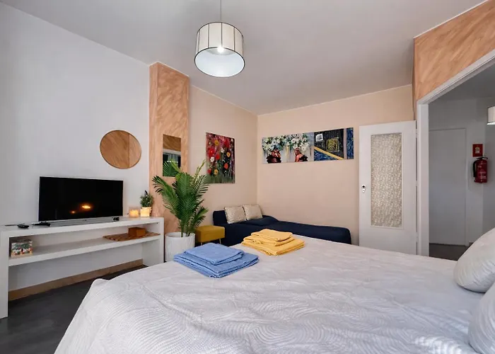 Sanremo- Affittasi Licia Home, Con Aria Condizionata Centralissimo A Pochissima Distanza Da Ariston, Casino E Dal Mare Daire *